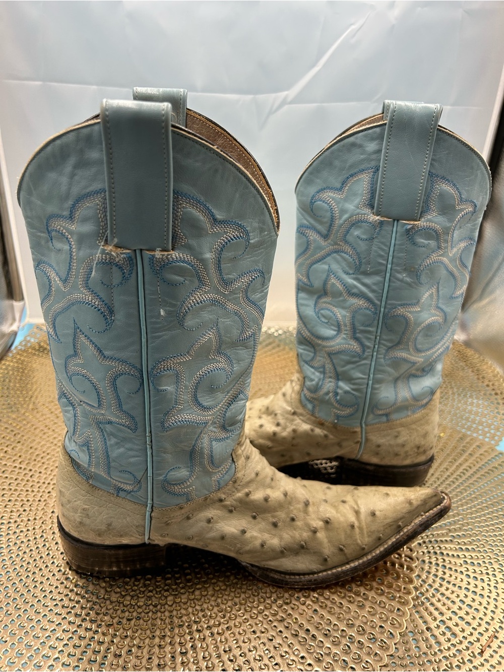 Vintage women 7 Blue exotic Embroidered Ostrich Cowboy Boots